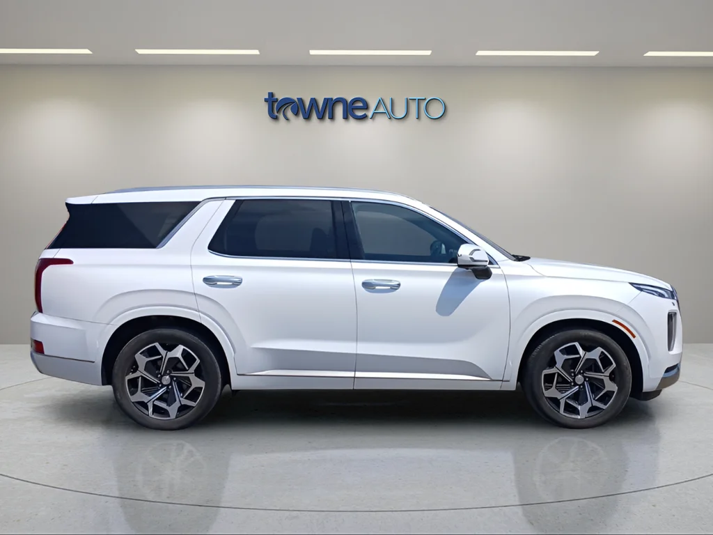 Used 2022 White Hyundai Calligraphy image 6