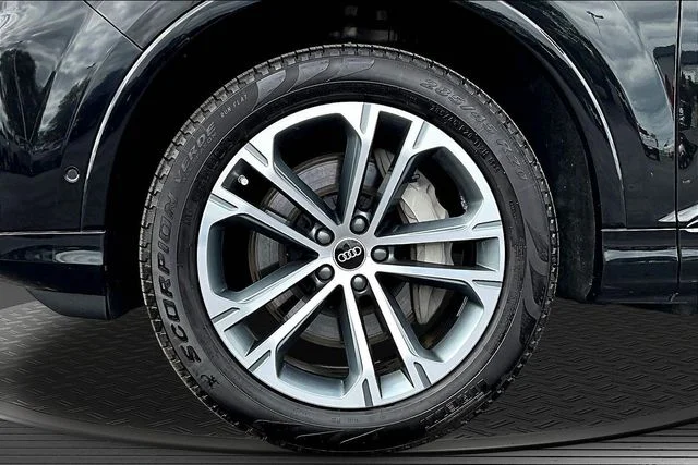 Used 2025 Black Audi 45 Premium Plus image 33