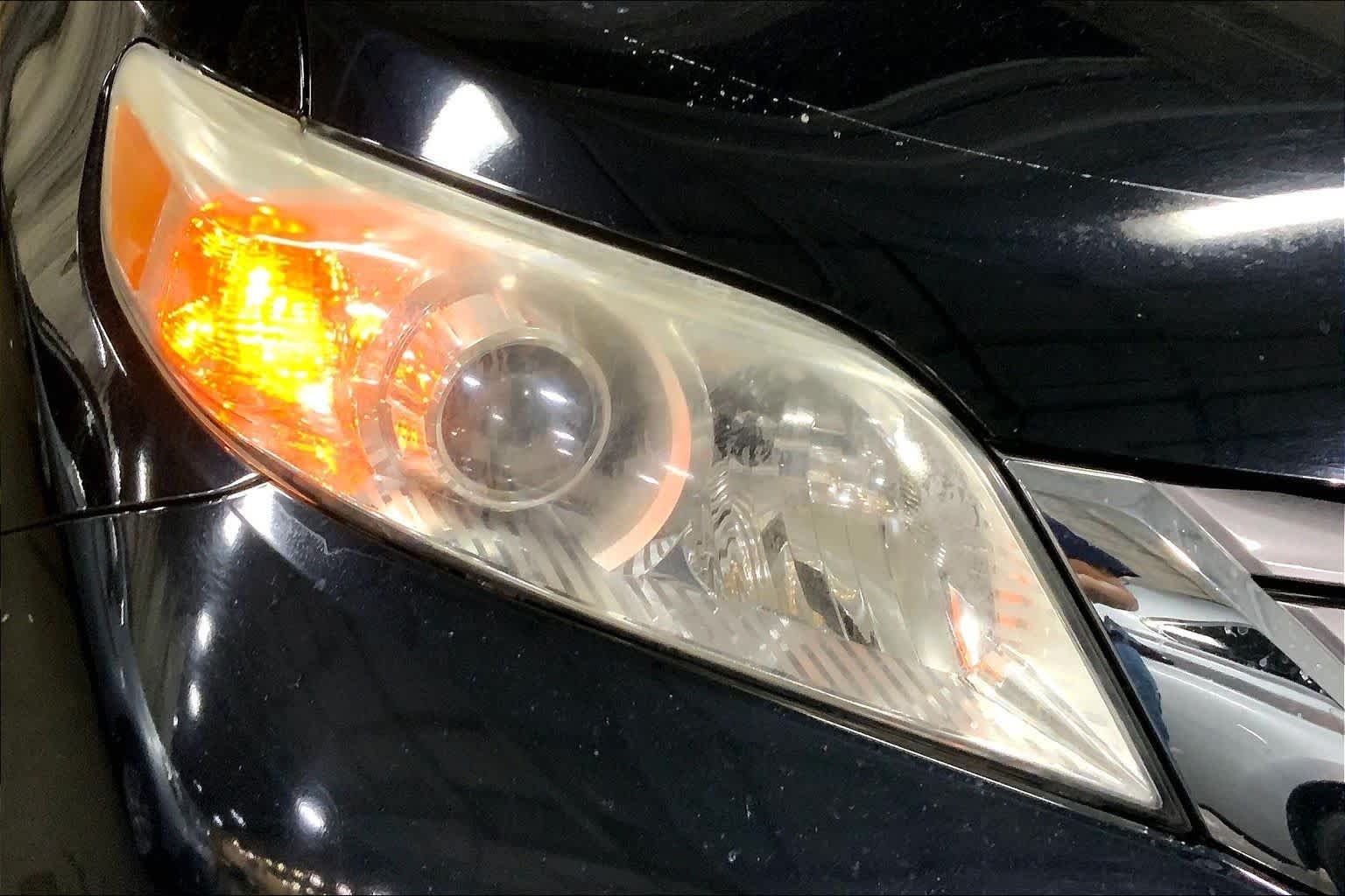 Used 2017 Midnight Black Metallic Toyota XLE image 28