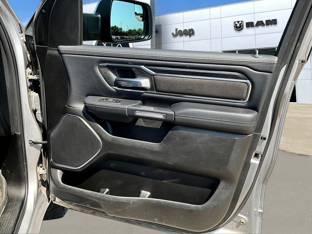 Used 2024 Silver Ram Laramie image 33