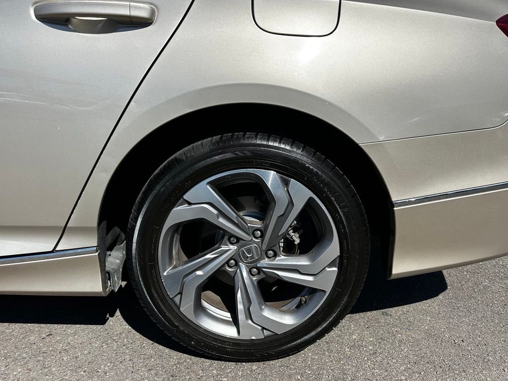 Used 2020 Gold Honda EX-L image 10