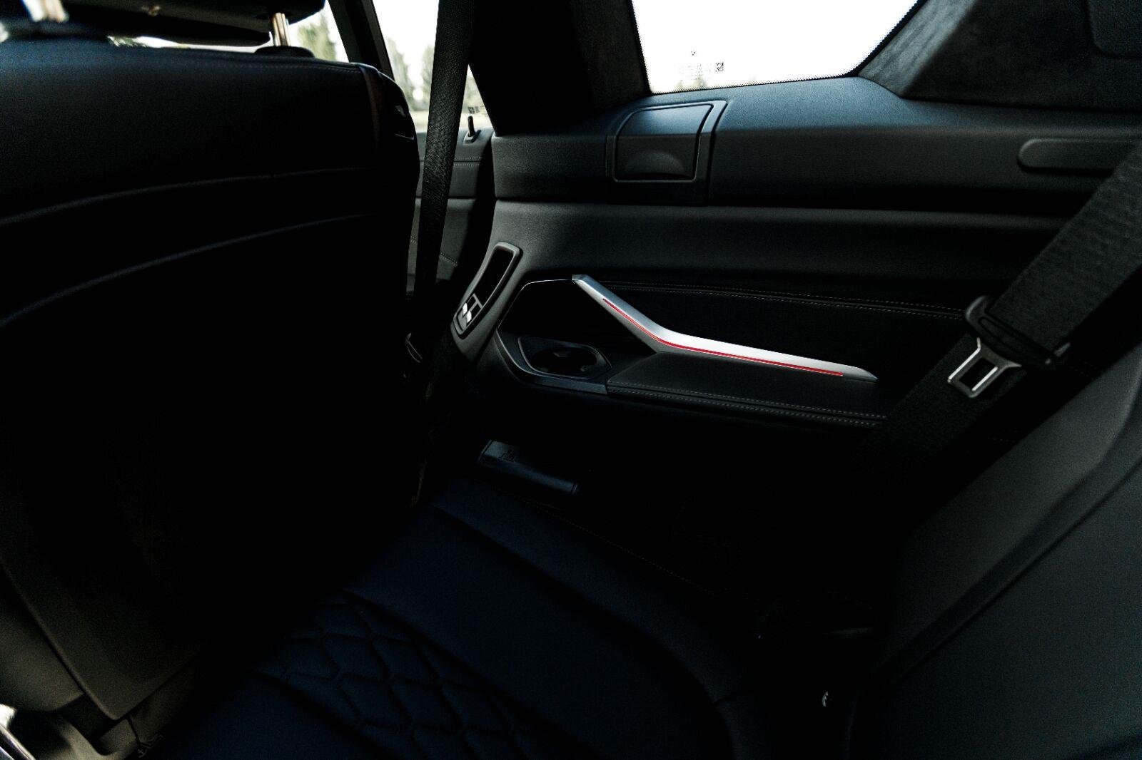 Used 2025 Skyscraper Grey Metallic BMW M60i image 58