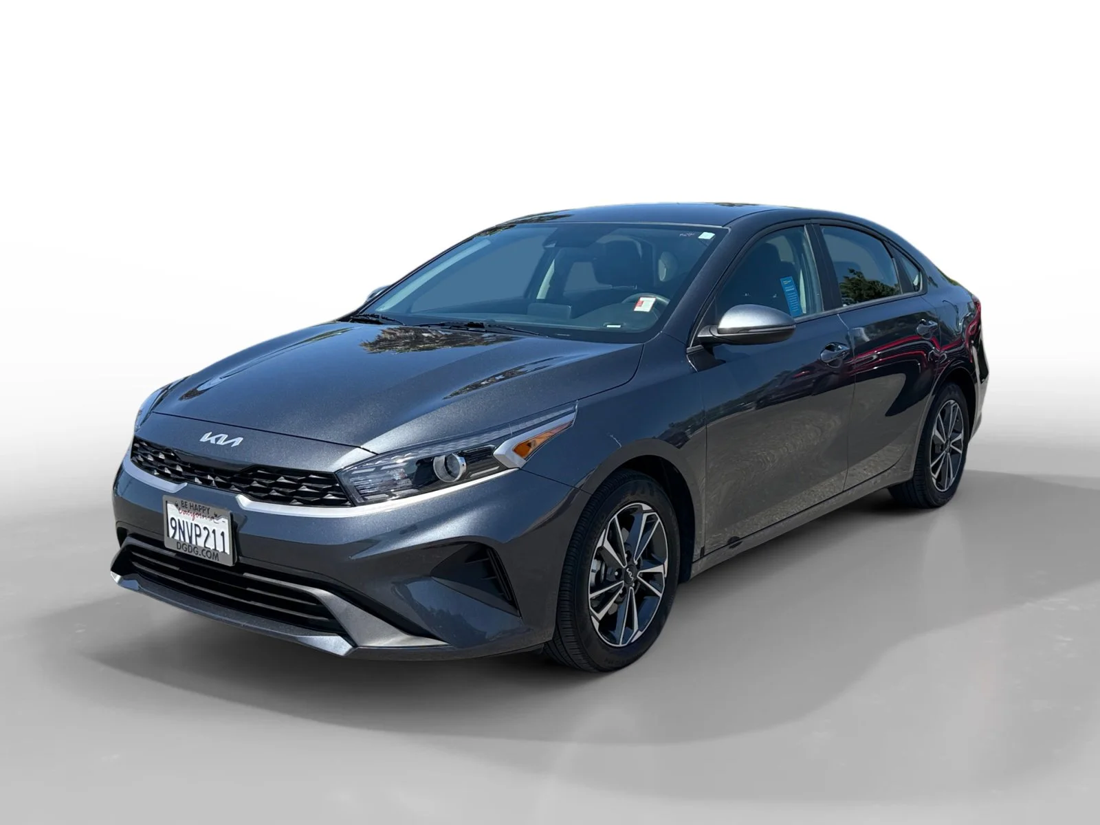 2024 Kia Forte LXS AT's photo