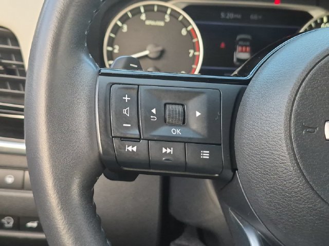 Certified Used 2023 White Nissan SL image 14