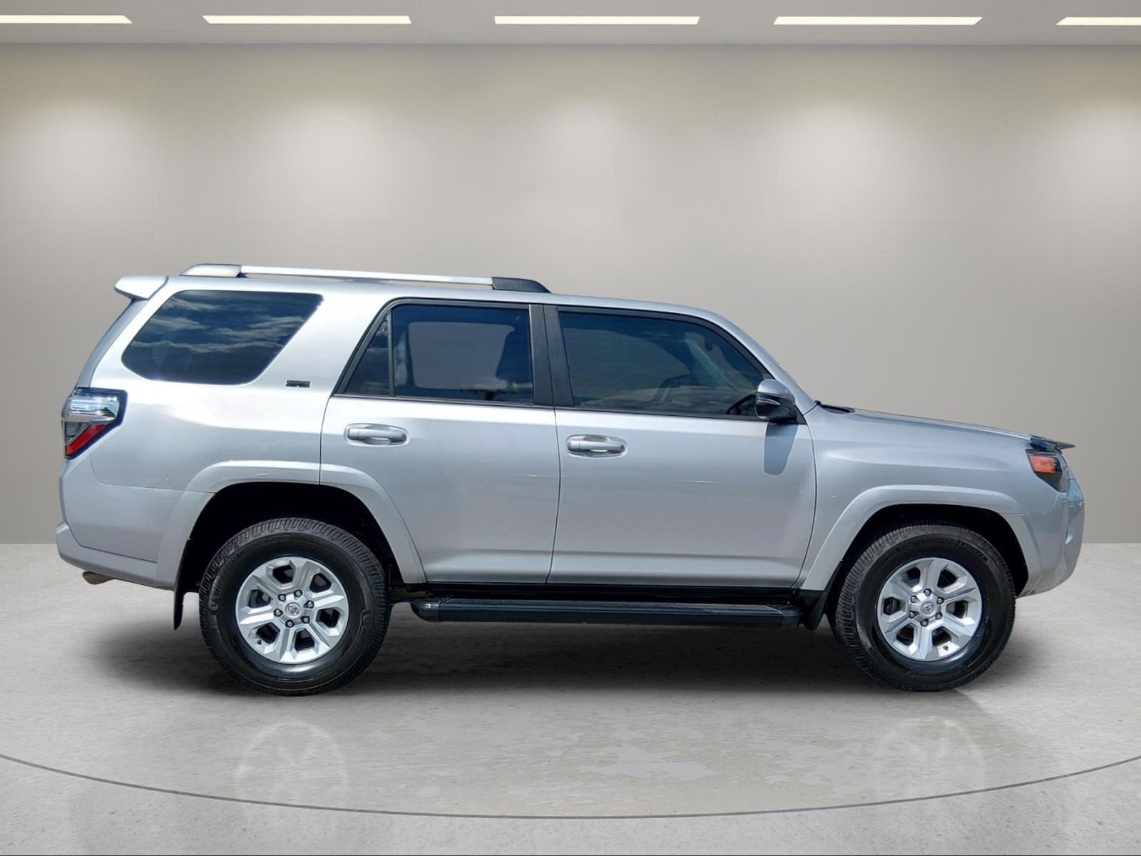 Used 2021 Classic Silver Metallic Toyota SR5 Premium image 6