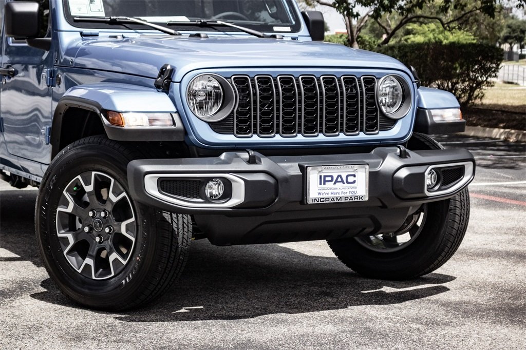 2025 Jeep Gladiator Sport S photo 3