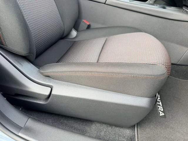 New 2026 Atlantic Gray Metallic / Super Black Two-tone Nissan SR image 9