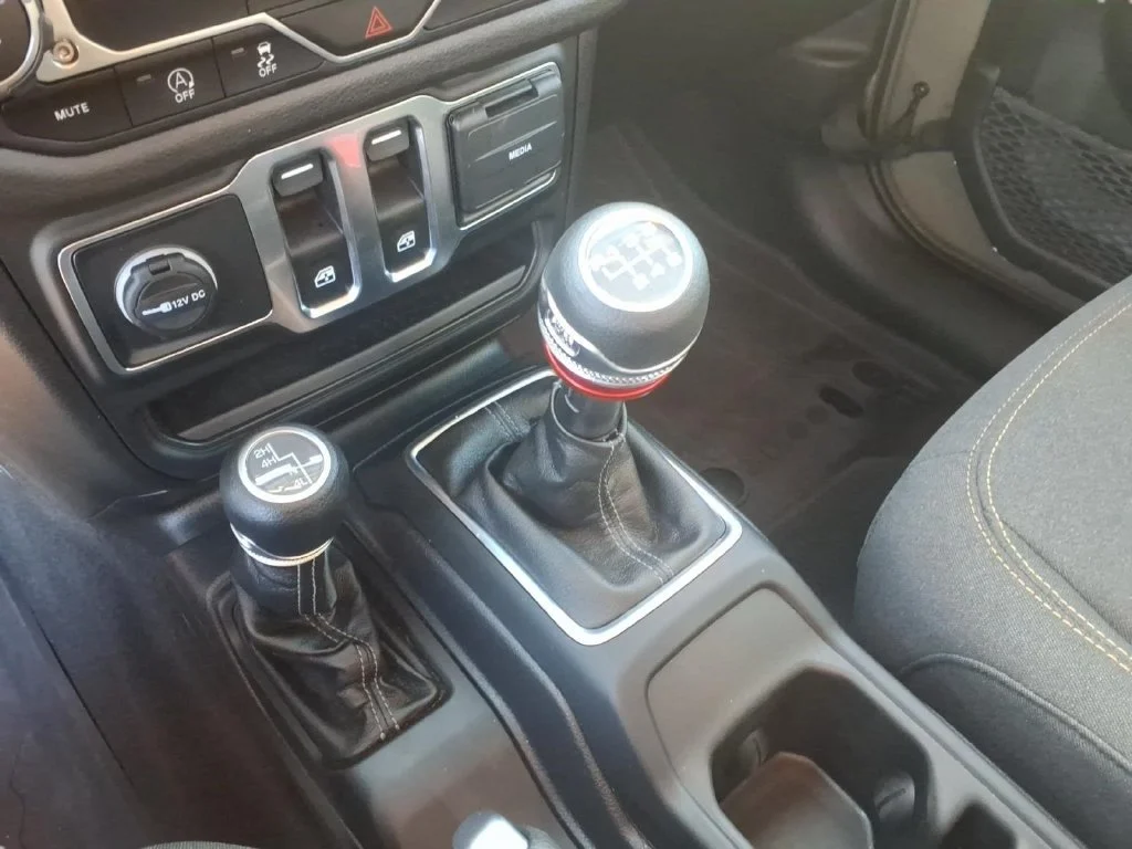 Used 2025 Green Jeep Sport image 14