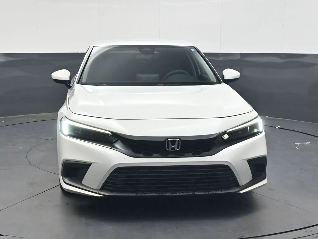 Used 2023 Platinum White Pearl Honda LX image 9