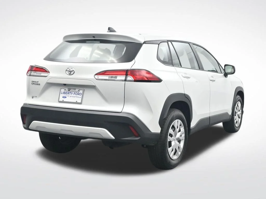 Used 2025 Beige Toyota L image 7