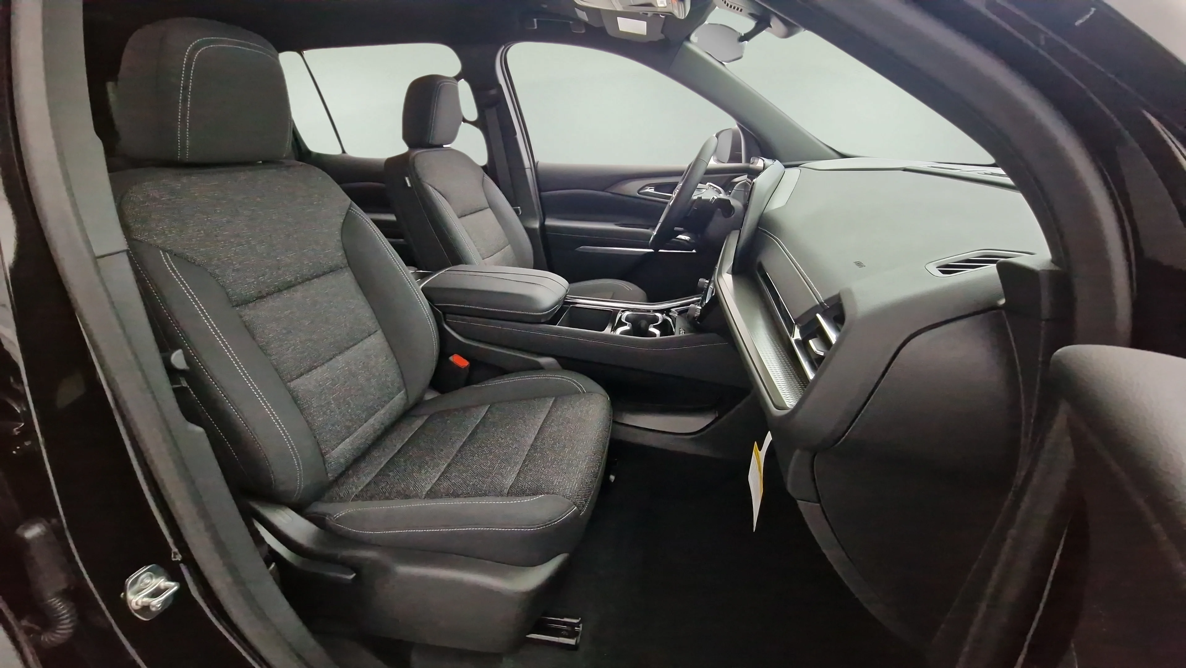 New 2026 Mosaic Black Metallic Chevrolet LT image 30
