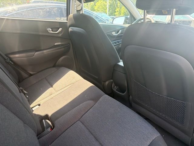 Used 2023 Ultra Black Hyundai SE image 7