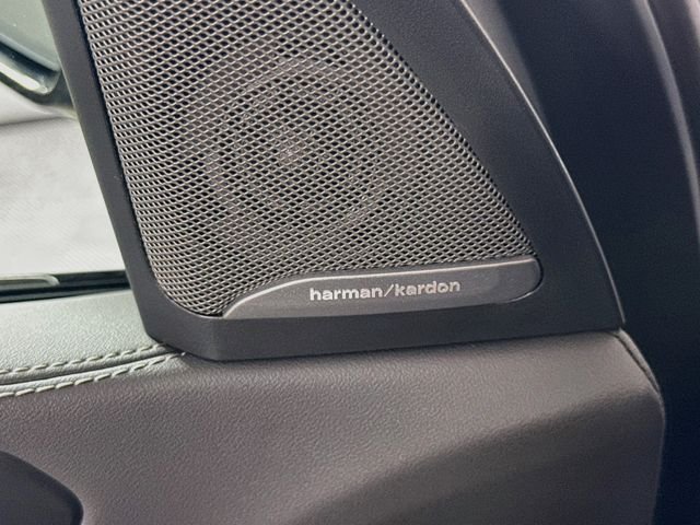 New 2026 Gray Metallic BMW xDrive40i image 19