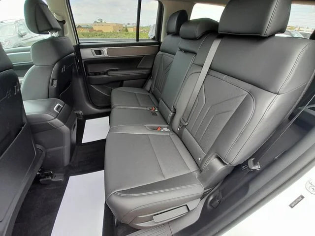 Used 2026 White Hyundai SEL image 39