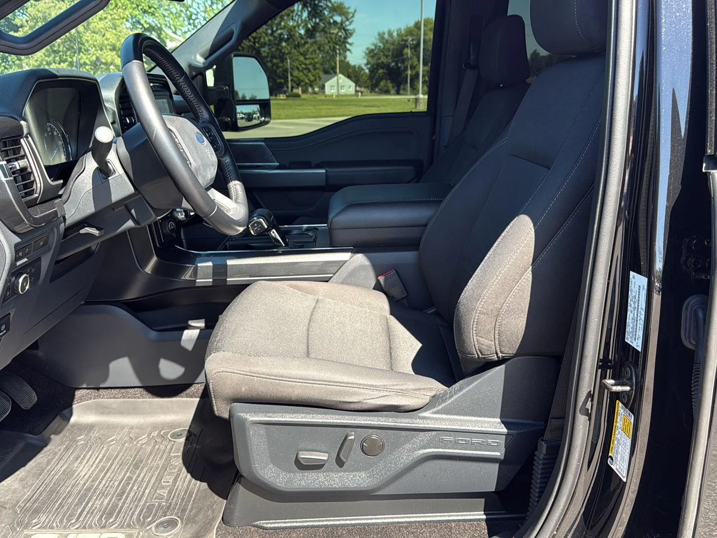 Used 2022 Agate Black Ford XLT image 10