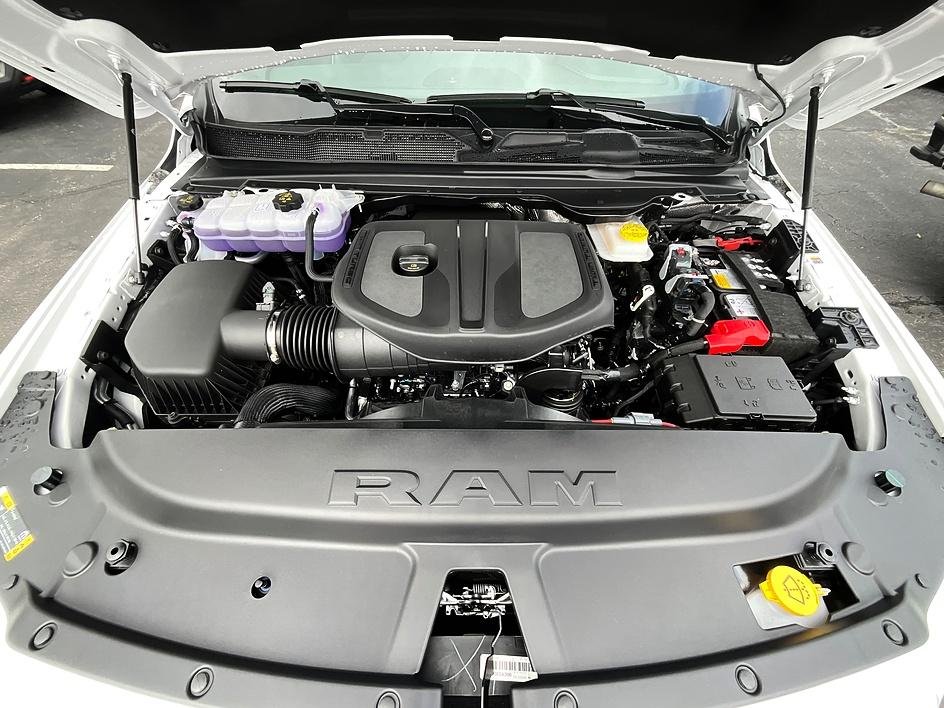New 2026 Bright White Clear-Coat Exterior Paint RAM Laramie image 3