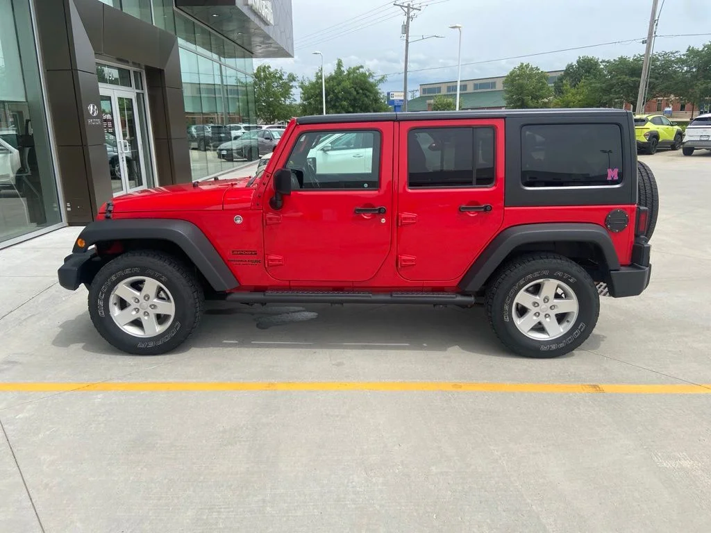 Used 2018 Red Jeep Unlimited Sport image 4