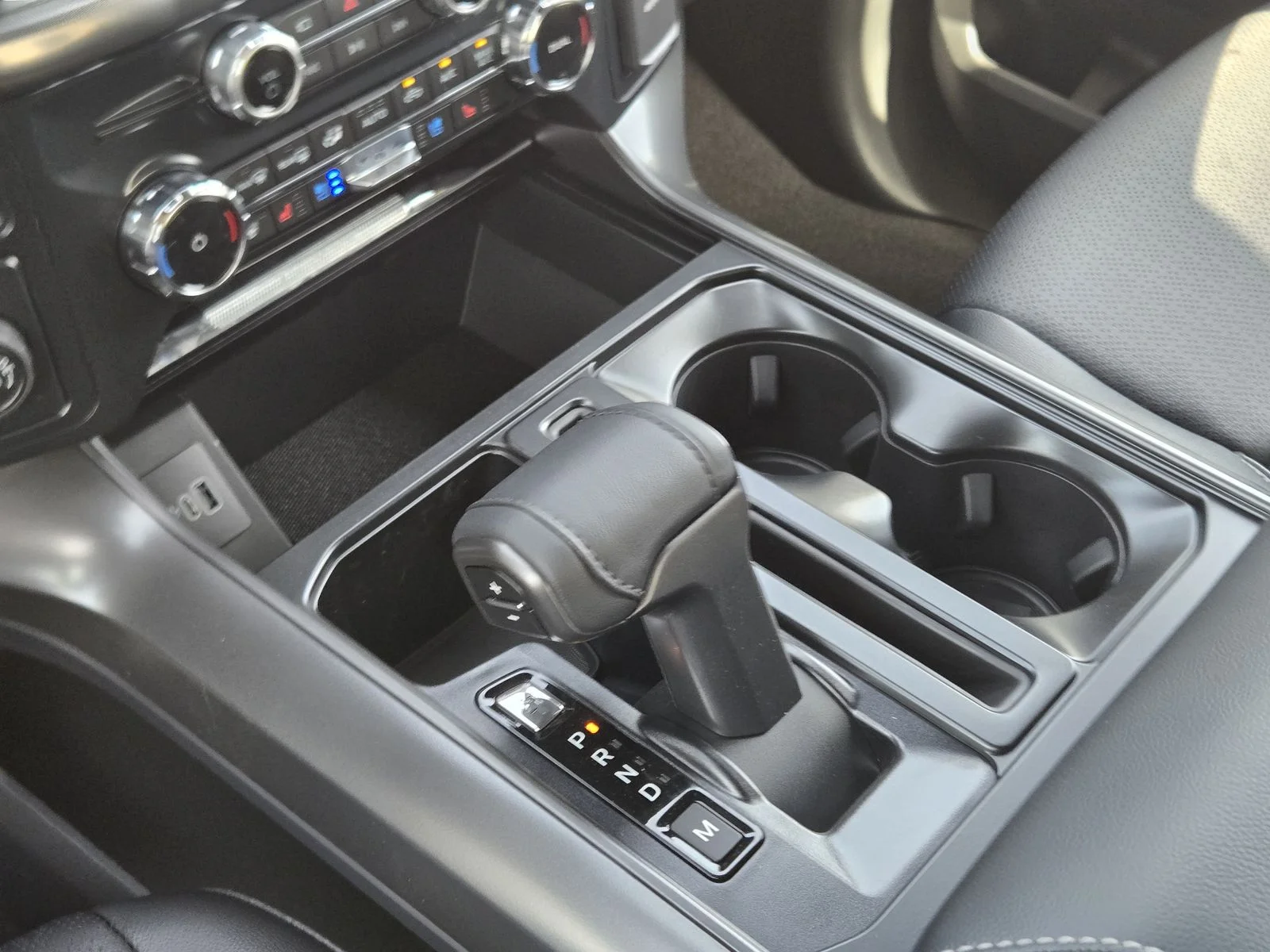 New 2026 Iconic Silver Metallic Ford Lariat® image 14