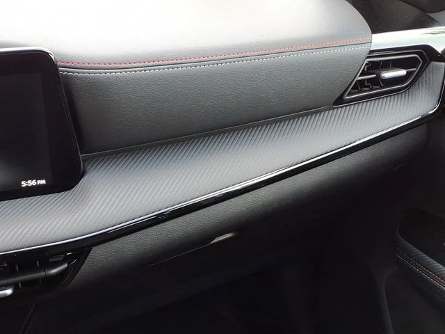 New 2026 Arctic Ice Blue Metallic / Super Black Two-tone Nissan SR image 20
