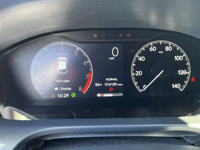 Used 2025 White Honda EX-L image 12