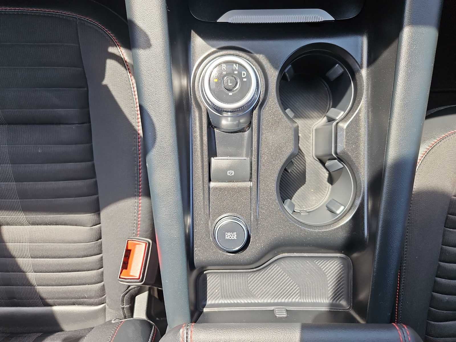 Used 2025 Carbonized Gray Metallic Ford ST-Line image 18