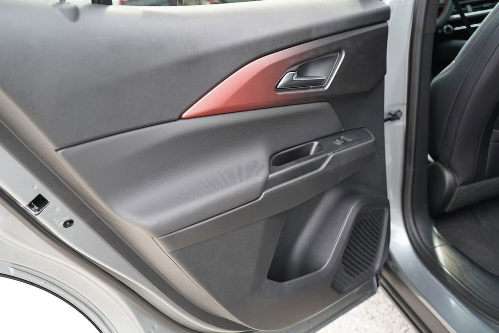 2025 Chevrolet Equinox EV RS - Photo 29