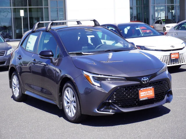 2026 Toyota Corolla Hatchback SE