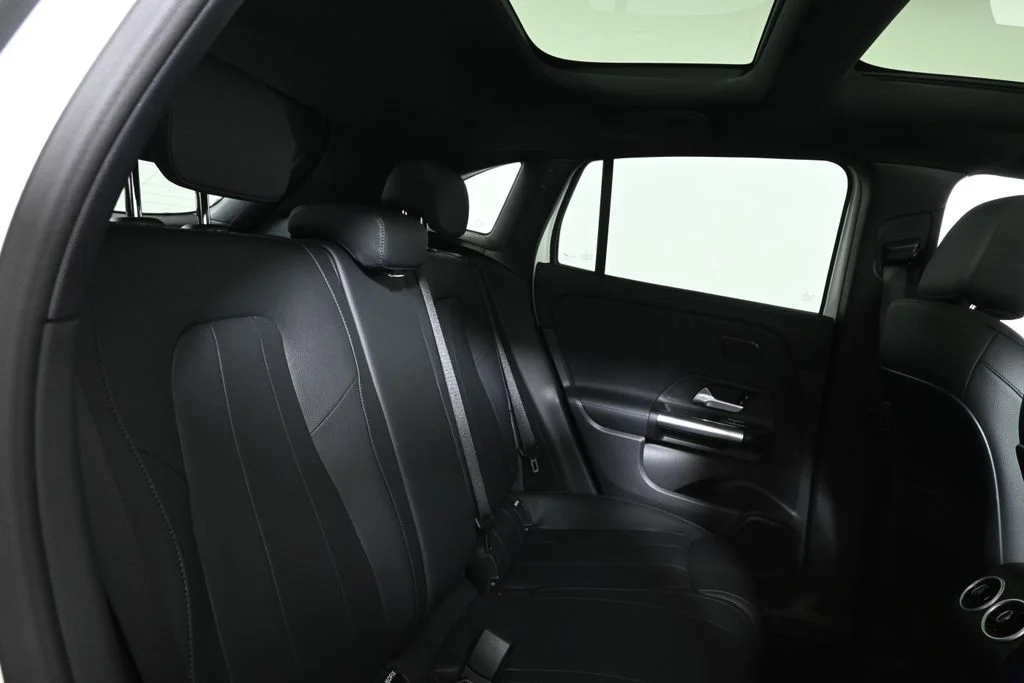 Used 2026 White Mercedes-Benz GLA 250 image 31
