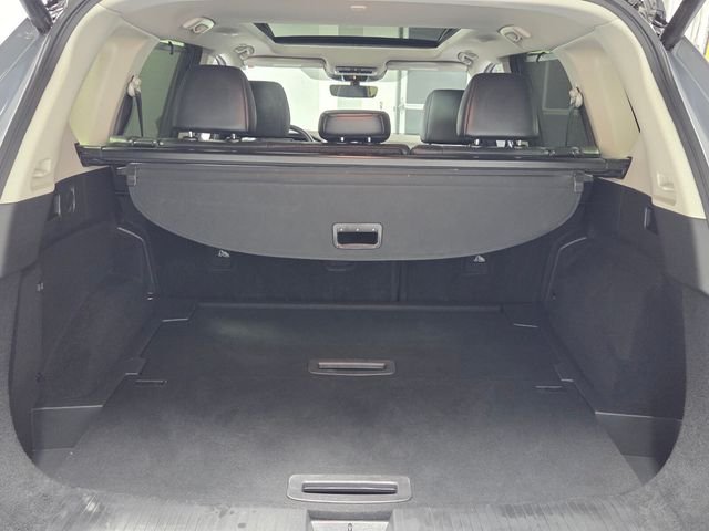 Used 2023 Gray Nissan Platinum image 12