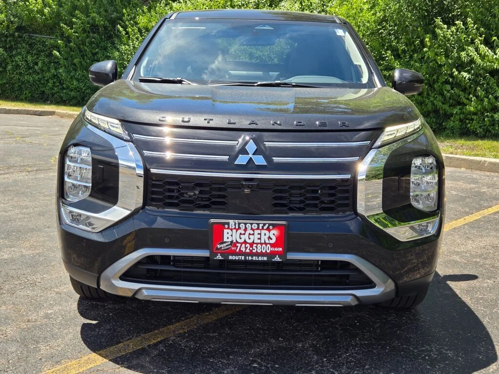 New 2026 Black Mitsubishi SE S-AWC image 2