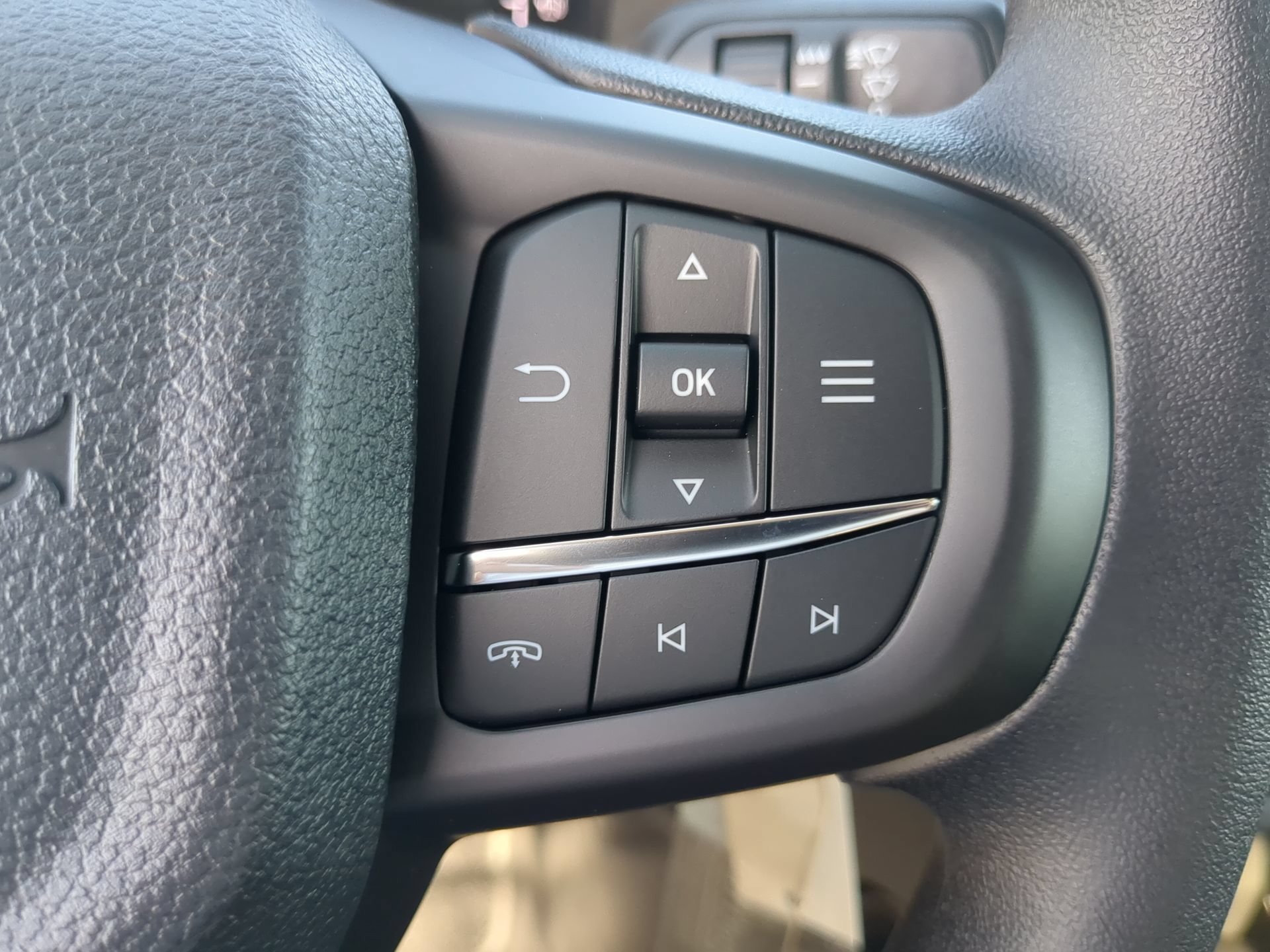 New 2026 Oxford White Ford XL image 61
