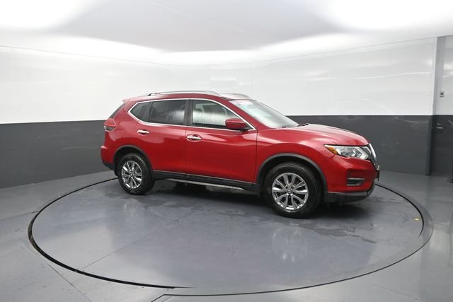 Used 2017 Red Nissan SV image 22