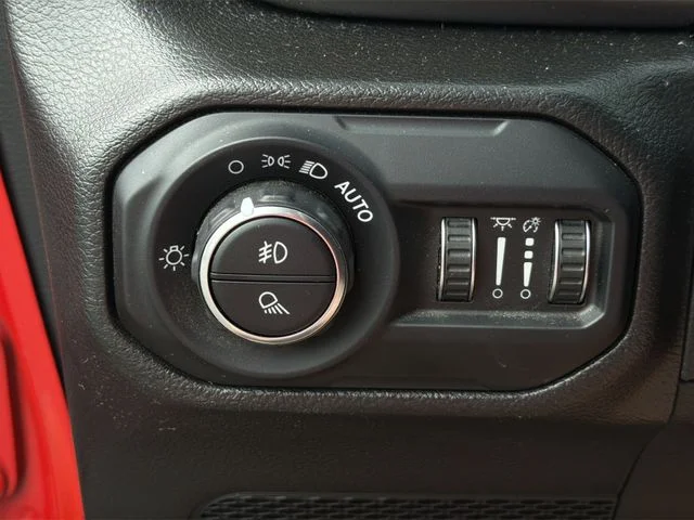 Used 2022 Red Jeep Sport image 34