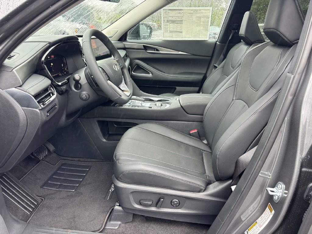 New 2027 Gray INFINITI LUXE image 12