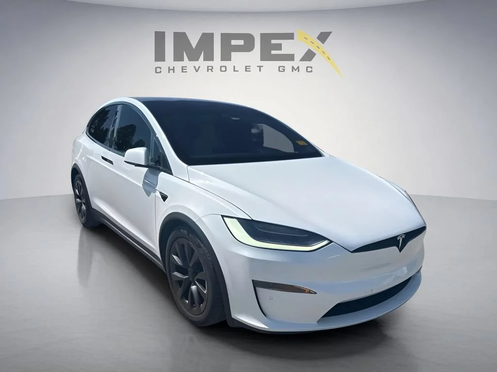 Used 2022  Tesla Plaid image 7