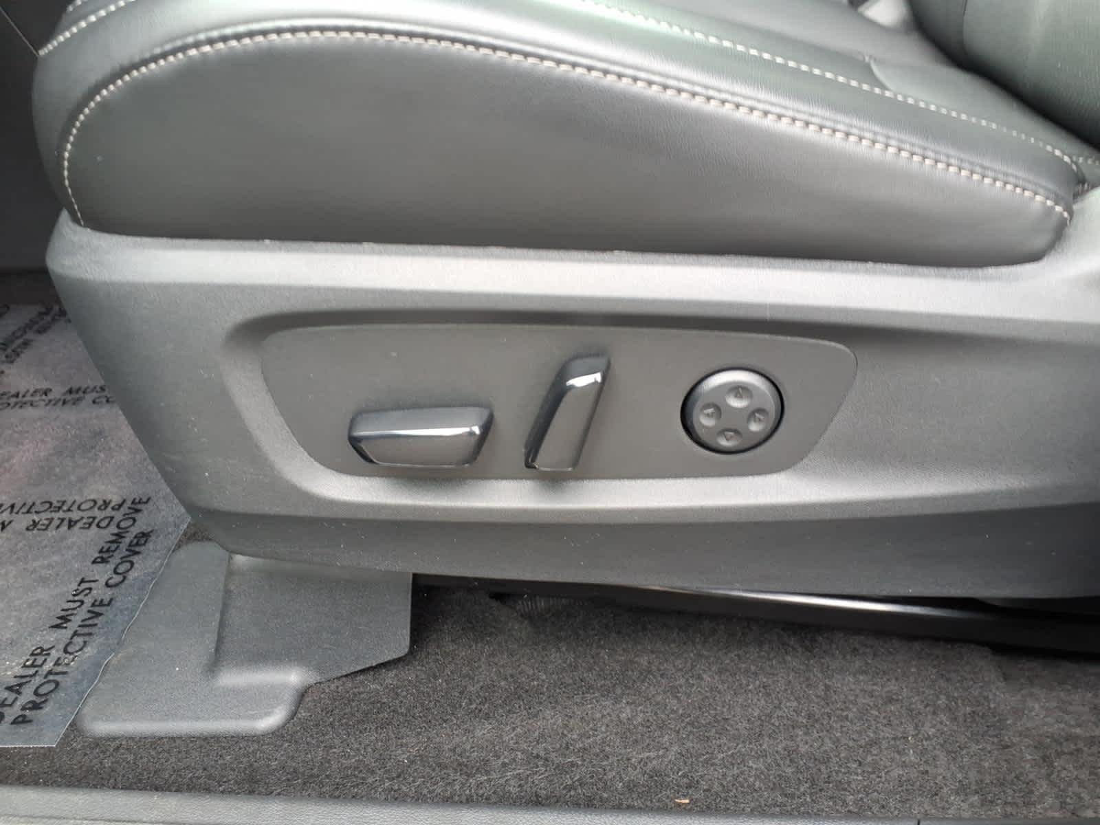 Certified Used 2025 Graphite Shadow INFINITI PURE image 16