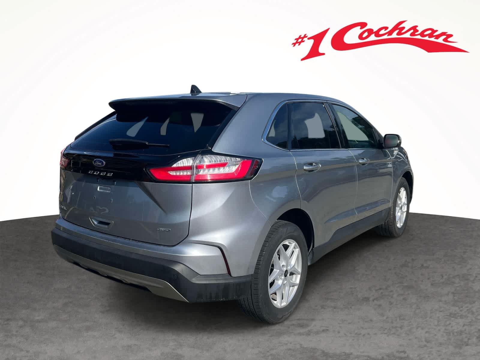 Used 2024 Sil/silver Ford SEL image 10