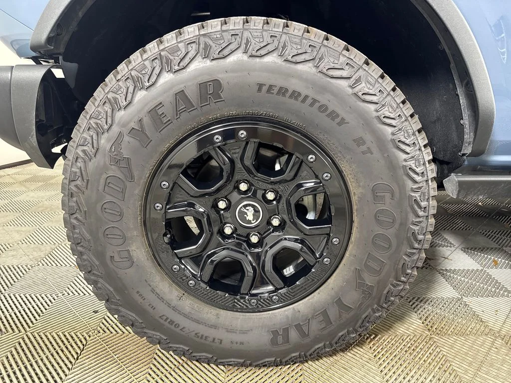Certified Used 2025 Gray Ford Badlands image 13