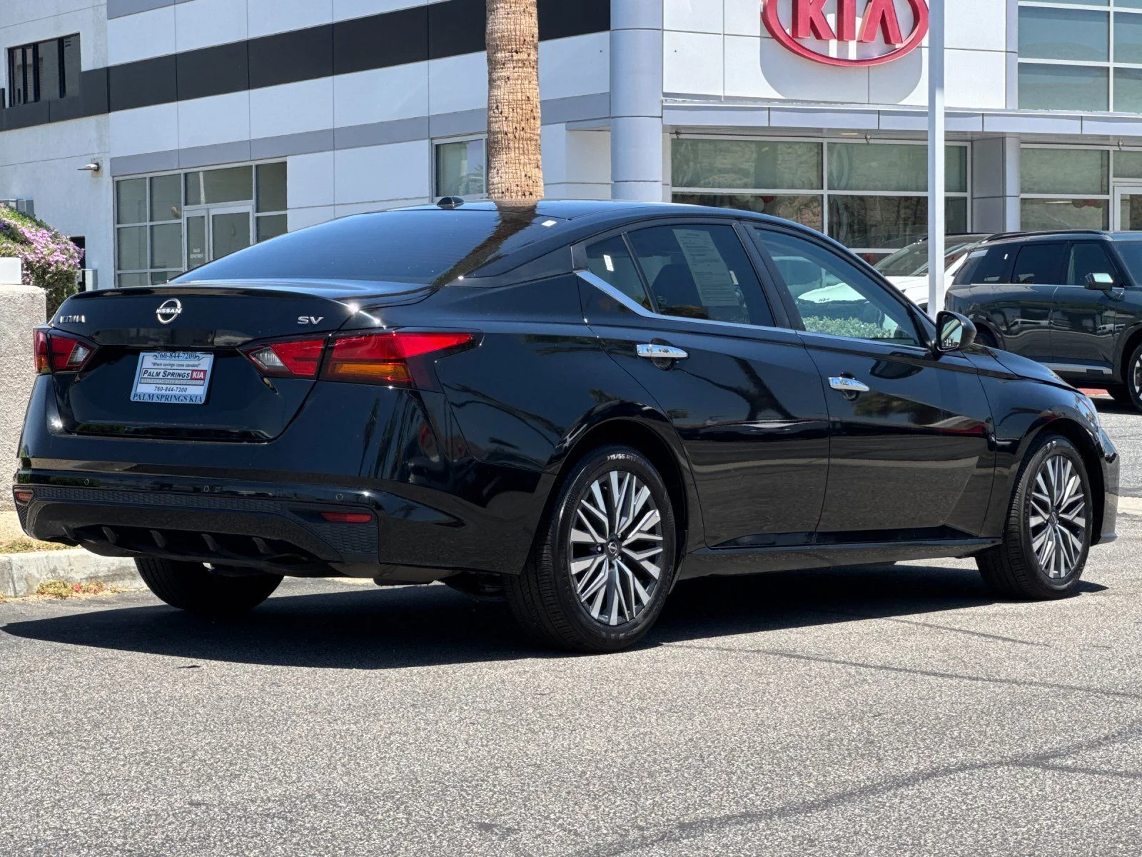Used 2024 Black Nissan 2.5 SV image 3