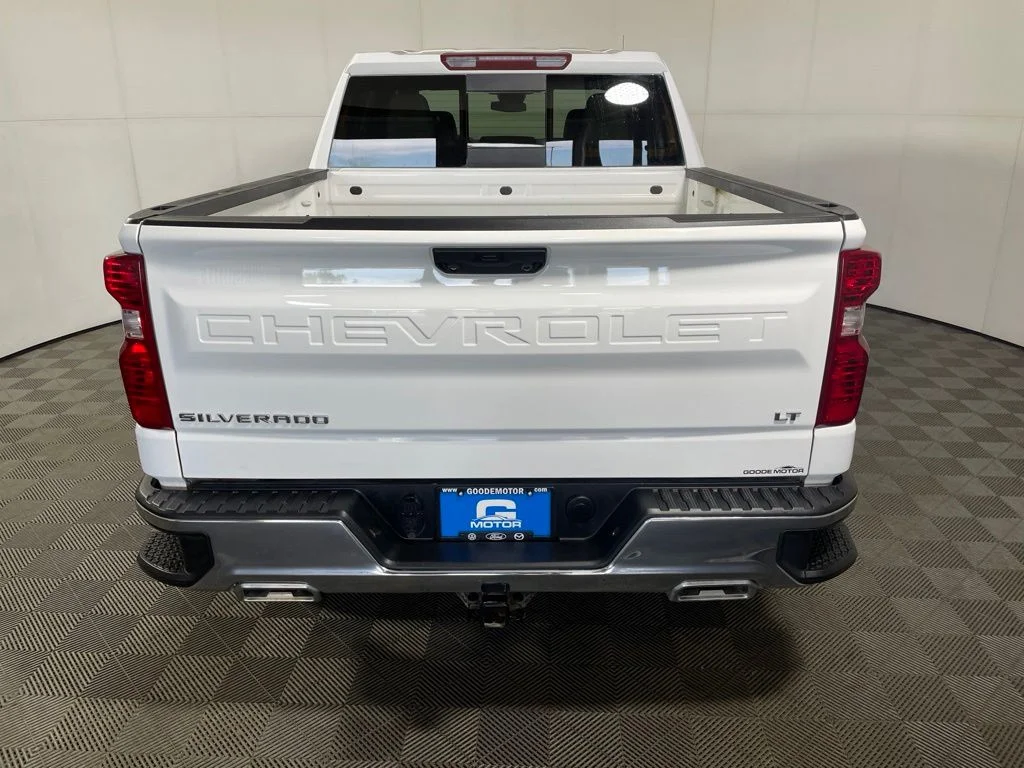Used 2024 White Chevrolet LT image 7