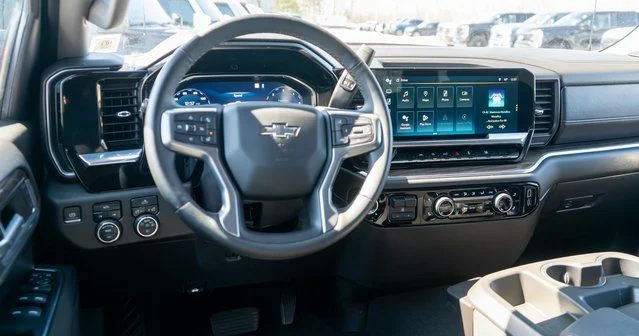2023 Chevrolet Silverado 1500 RST - Photo 12