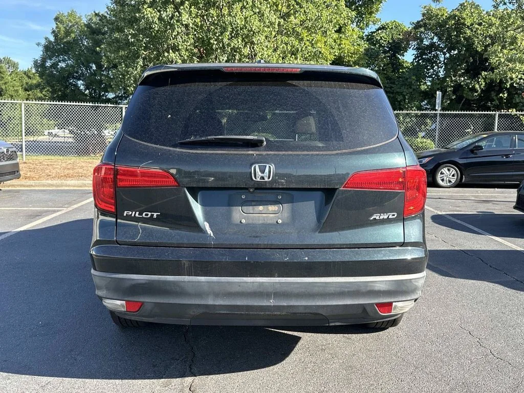 Used 2016  Honda EX-L image 6