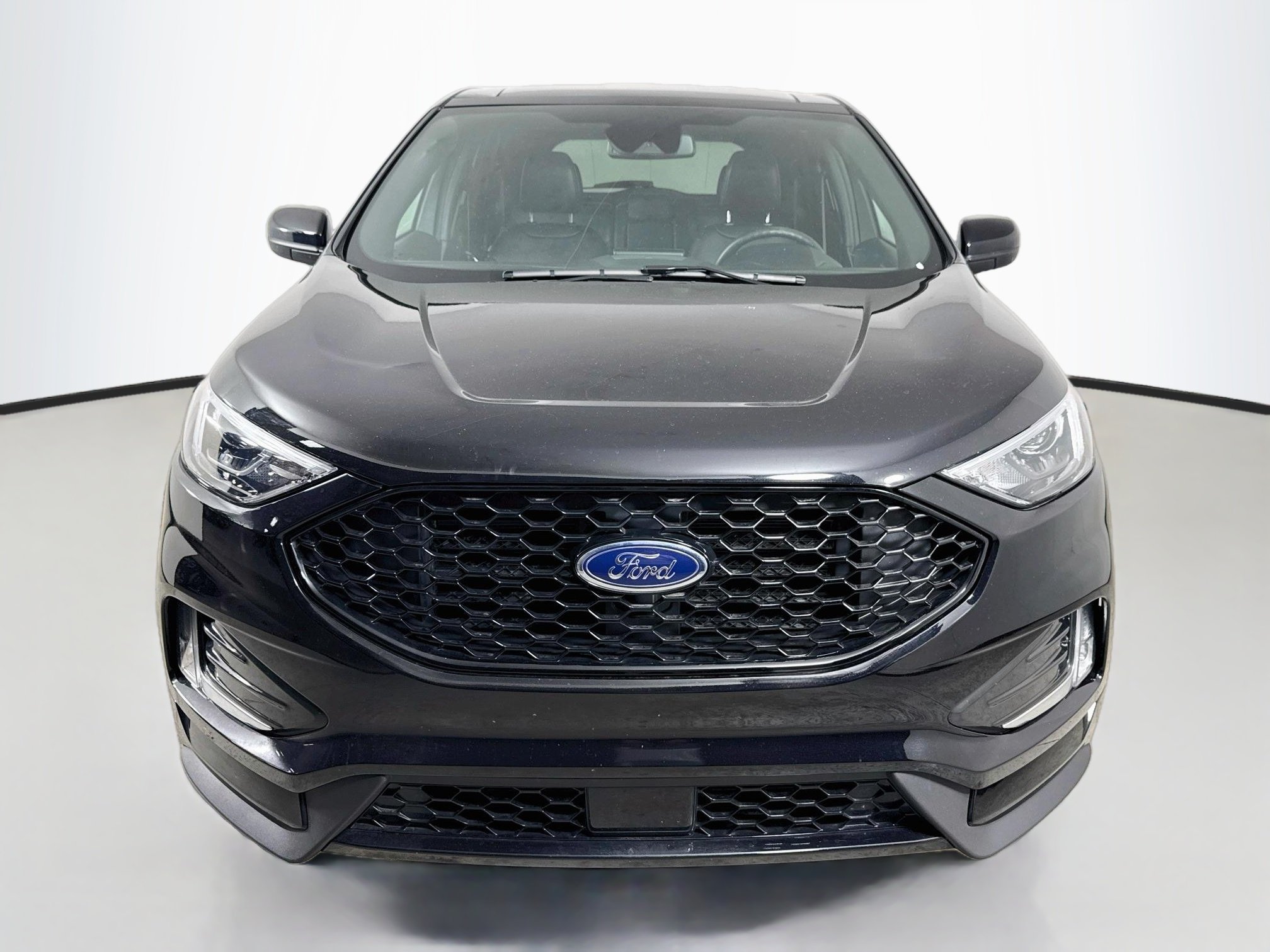 Used 2024 Agate Black Metallic Ford ST-Line image 2