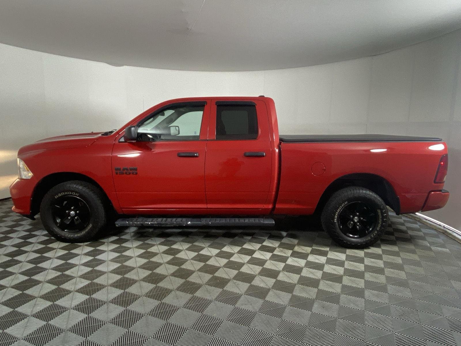 Used 2018 Flame Red Clearcoat Ram Express image 6