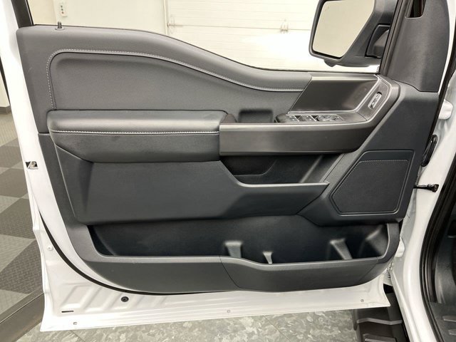 Used 2024 Oxford White Ford XLT image 10