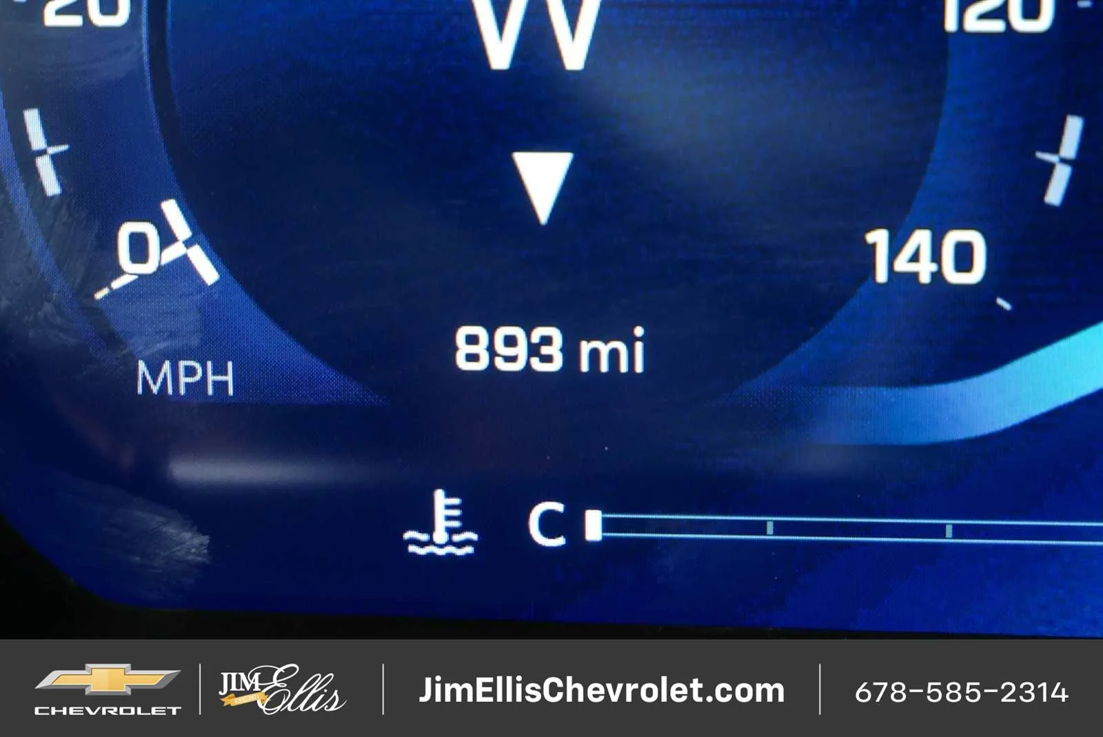 New 2026 Summit White Chevrolet LT DRW image 8