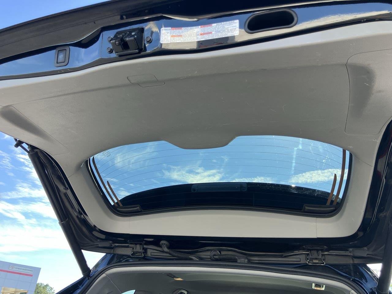 Used 2017 Black (Midnight Black Metallic) Toyota XLE AWD image 28