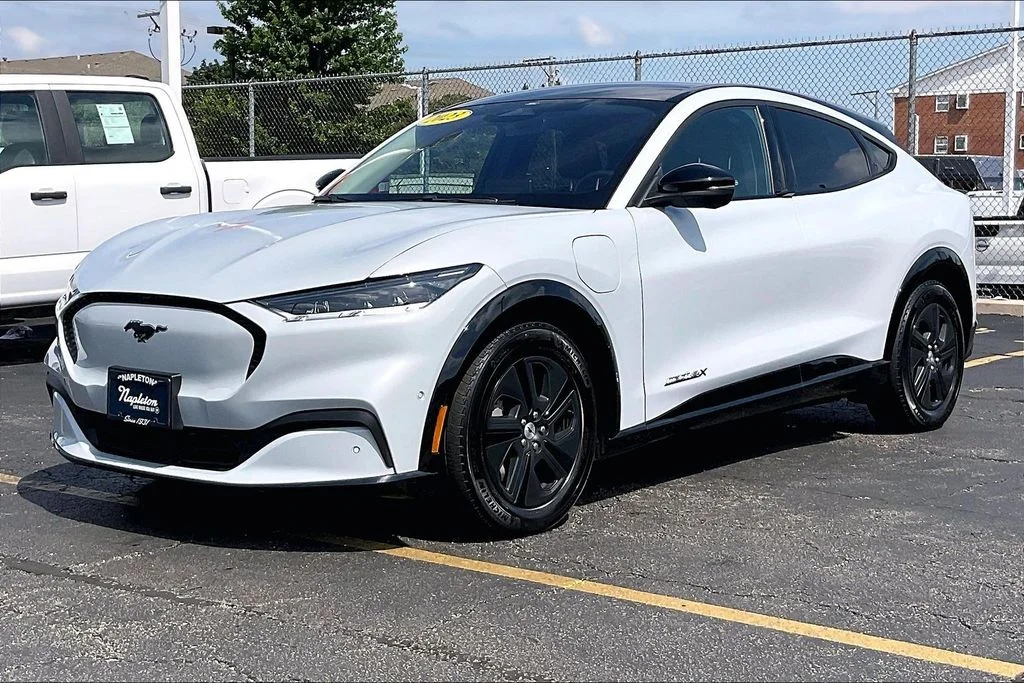 Certified Used 2023 White Metallic Ford California Route 1 image 11