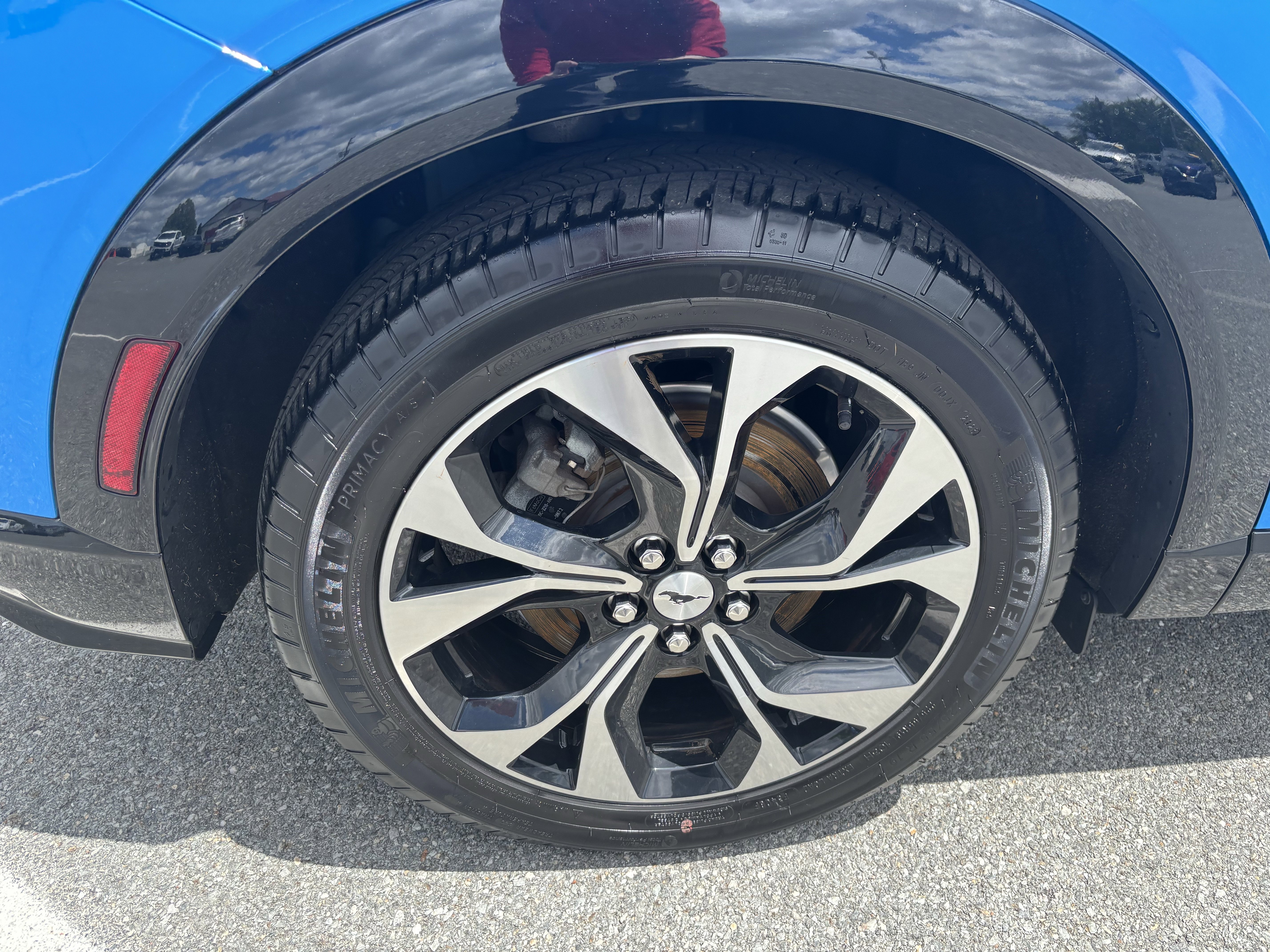 Used 2023 Blue Ford Premium image 38