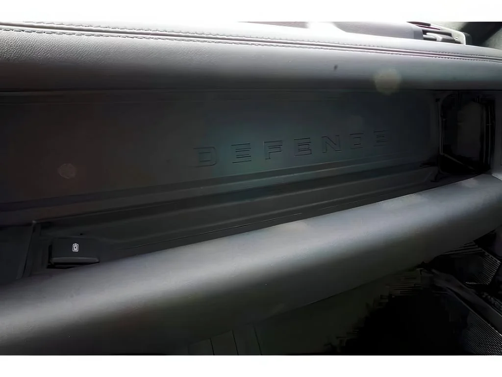 2021 Land Rover Defender X - Photo 31